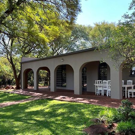 Featherwood Farm & Nyala Lodge Rayton Bagian luar foto